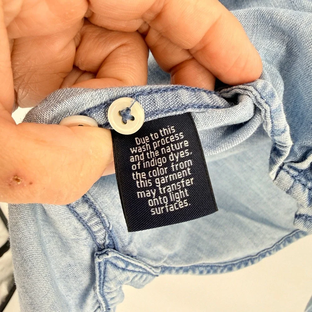 J. Crew Denim Button Down Shirt Light Wash Size 2 Classic Chambray Cotton Top